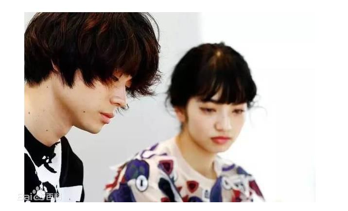 小松菜奈(こまつ なな)映画『溺水小刀』相关图壁纸壁纸