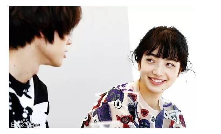 小松菜奈(こまつ なな)映画『溺水小刀』相关图壁纸壁纸