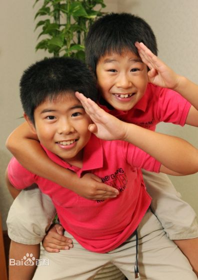 前田航基(まえだ こうき)前田兄弟生活照