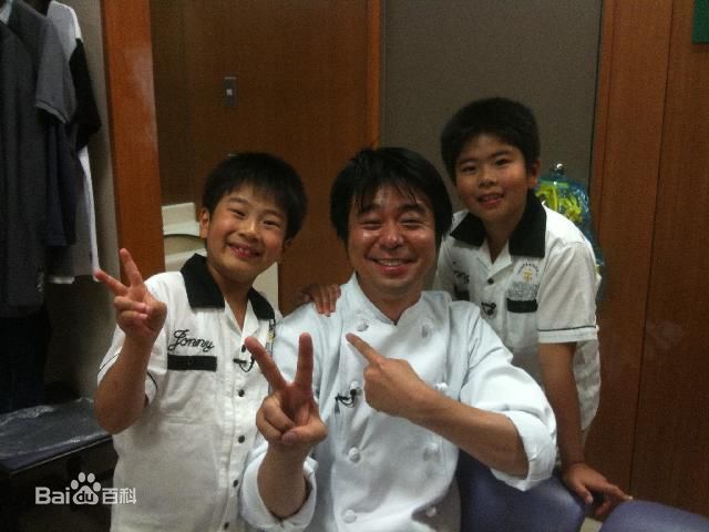 前田旺志郎(まえだ　おうしろう)前田兄弟生活照相册