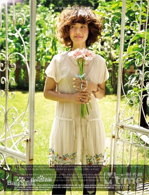 最新裴斗娜(，Bae Doo Na)性感图片