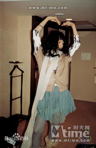 最新裴斗娜(，Bae Doo Na)性感图片