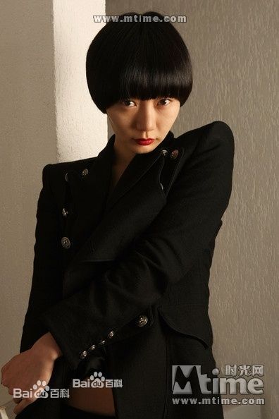 最新裴斗娜(，Bae Doo Na)性感图片