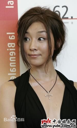 最新伊藤步(AYUMI ITO)壁纸