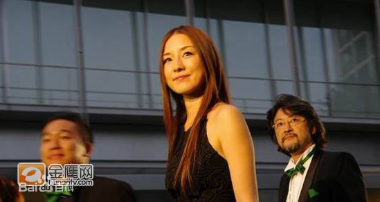 最新伊藤步(AYUMI ITO)壁纸