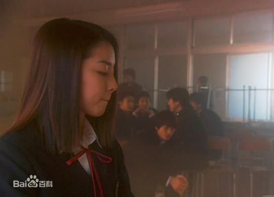 伊藤步(AYUMI ITO)《关于莉莉周的一切》最新剧照