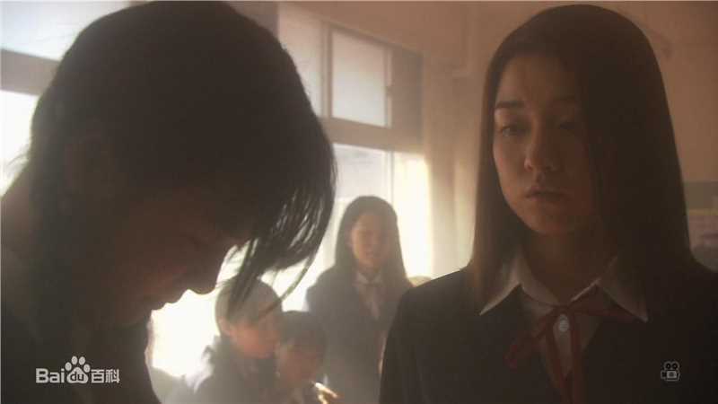 伊藤步(AYUMI ITO)《关于莉莉周的一切》最新剧照