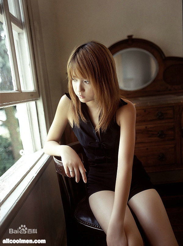 加贺美早纪(カガミサキ)最新壁纸