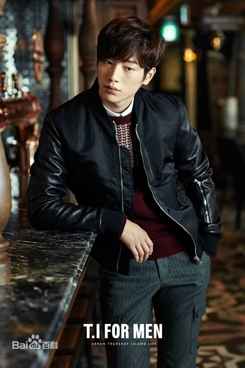 徐康俊(；Seo Kang Joon)代言生活照