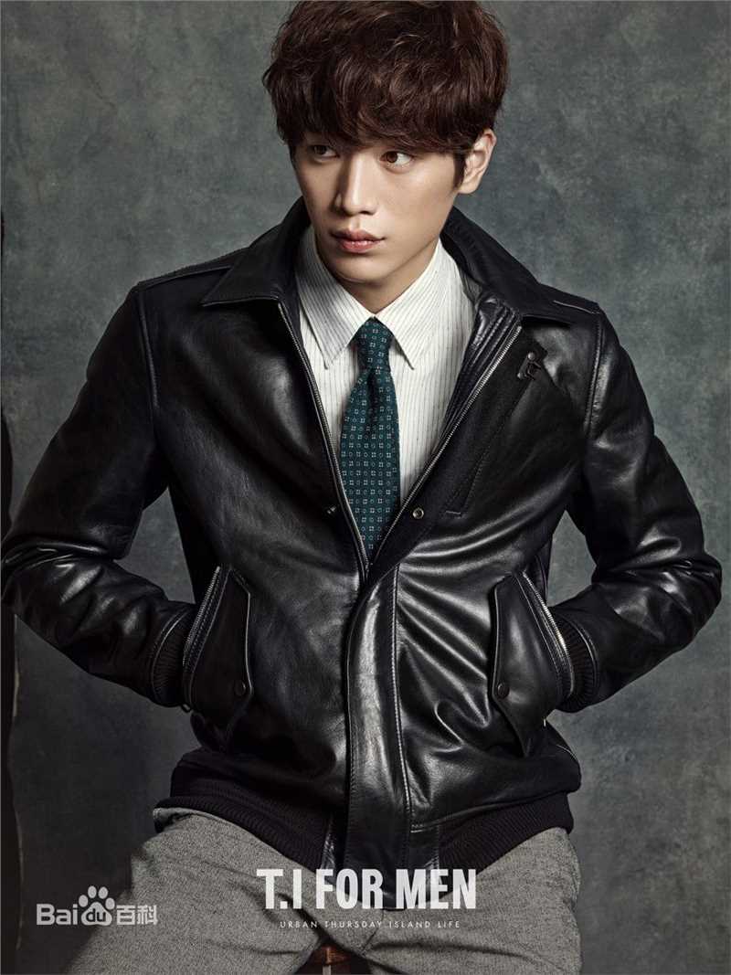 徐康俊(；Seo Kang Joon)代言生活照