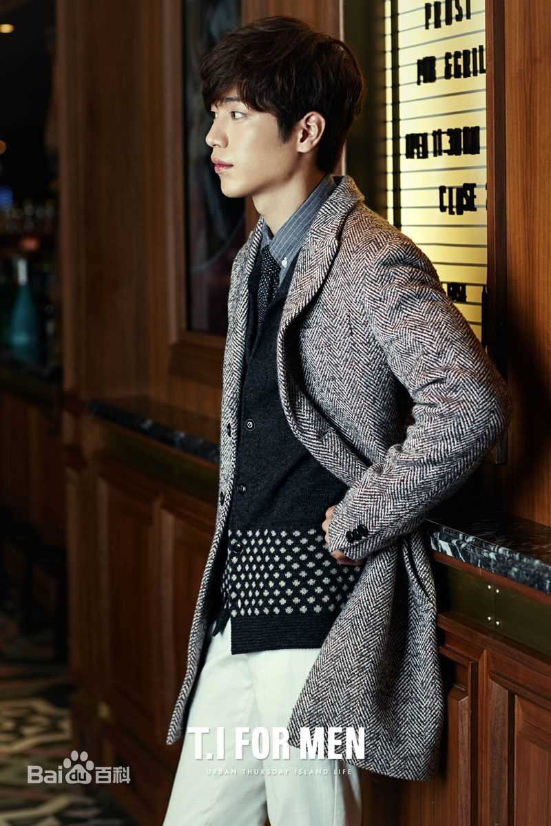 徐康俊(；Seo Kang Joon)代言生活照