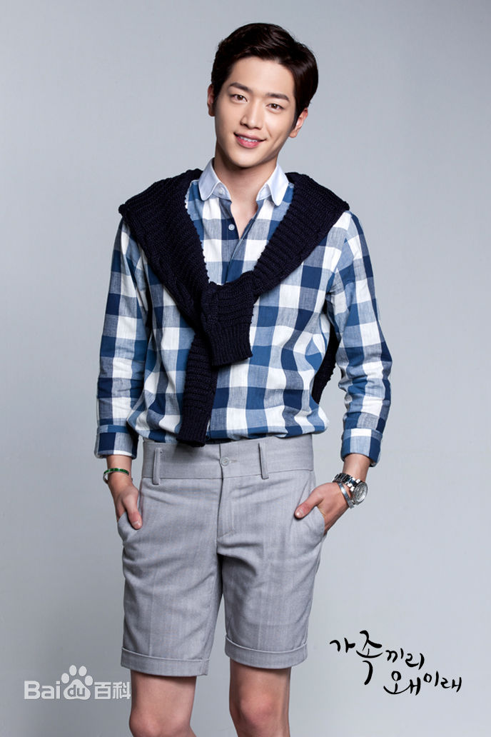 徐康俊(；Seo Kang Joon)家人之间为何这样前后照片