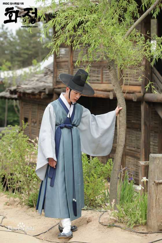 徐康俊(；Seo Kang Joon)华政性感图片图集