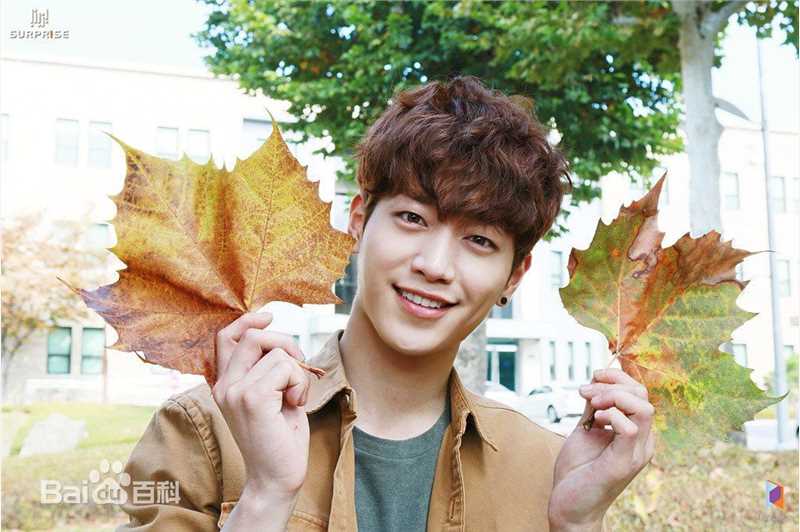 徐康俊(；Seo Kang Joon)奶酪陷阱素颜照相册