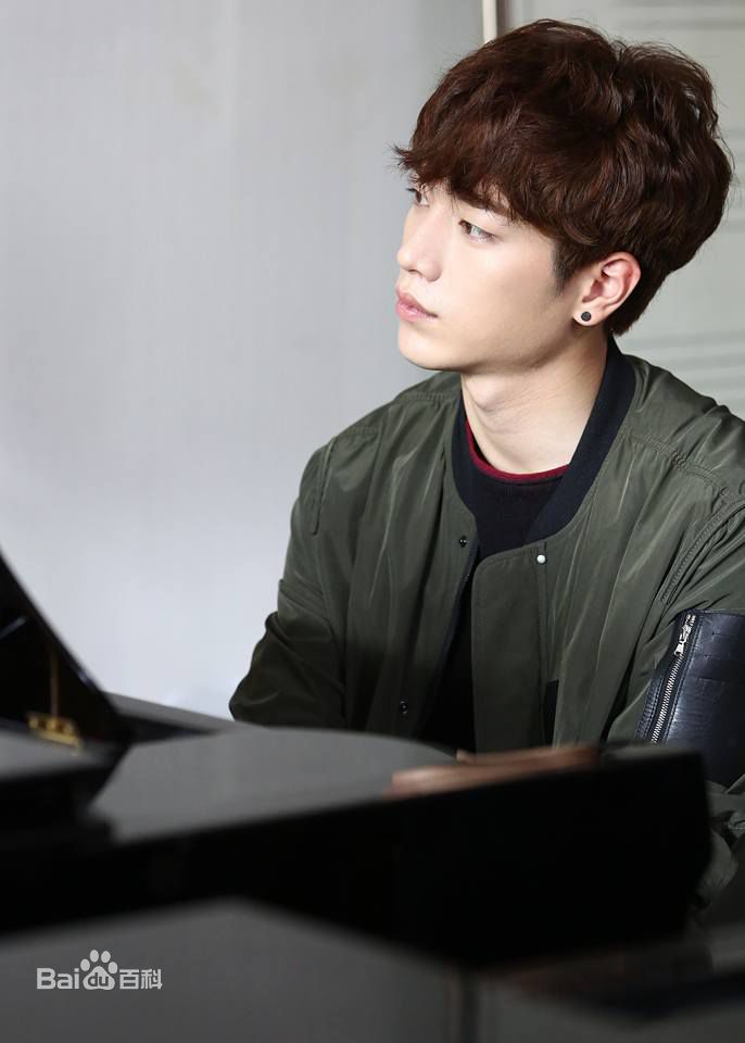 徐康俊(；Seo Kang Joon)奶酪陷阱素颜照相册