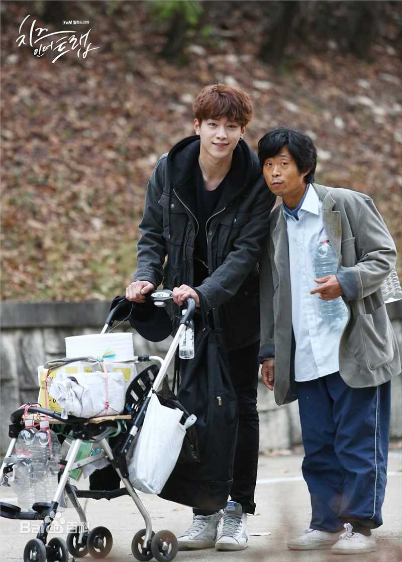 徐康俊(；Seo Kang Joon)奶酪陷阱素颜照相册