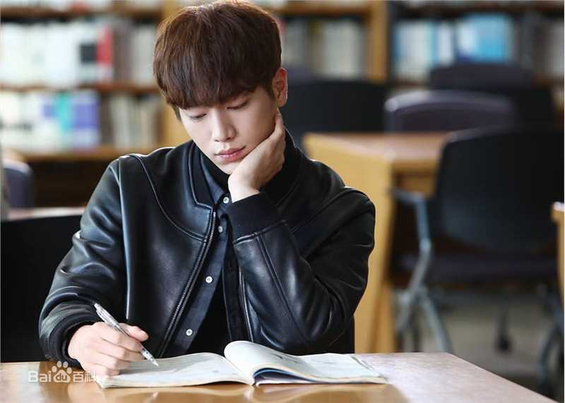 徐康俊(；Seo Kang Joon)奶酪陷阱素颜照相册