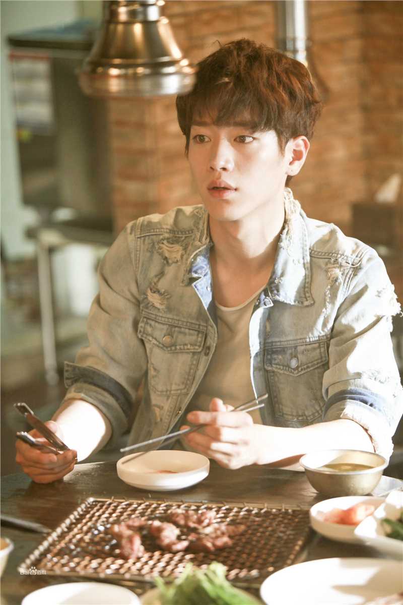 徐康俊(；Seo Kang Joon)奶酪陷阱素颜照相册