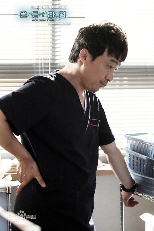 最新李圣旻()性感图片