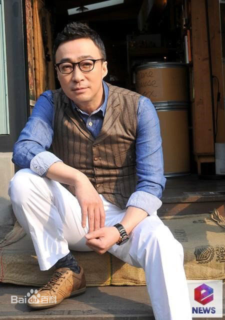 最新李圣旻()性感图片