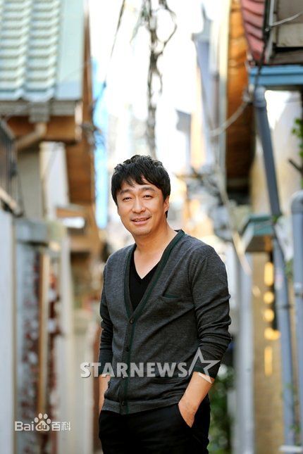 最新李圣旻()性感图片