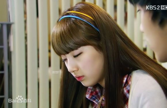 裴秀智((韩)、Suzy Bae(英)、Bae Sue Ji(罗马)、スジ(日))在高惠美《Dream High》中的