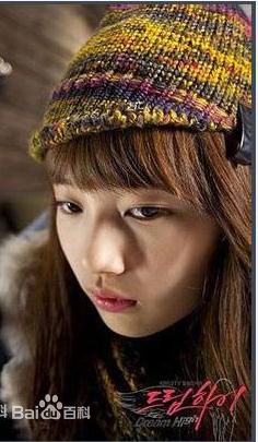 裴秀智((韩)、Suzy Bae(英)、Bae Sue Ji(罗马)、スジ(日))在高惠美《Dream High》中的