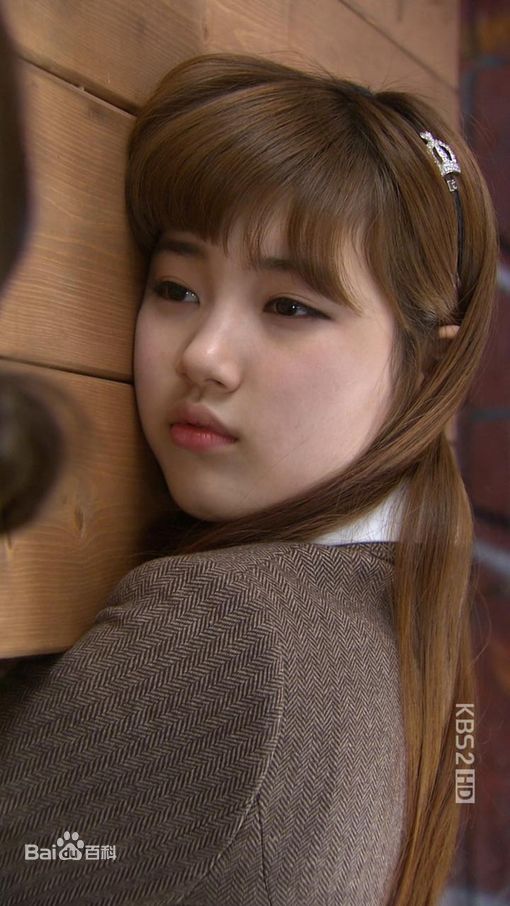 裴秀智((韩)、Suzy Bae(英)、Bae Sue Ji(罗马)、スジ(日))在高惠美《Dream High》中的