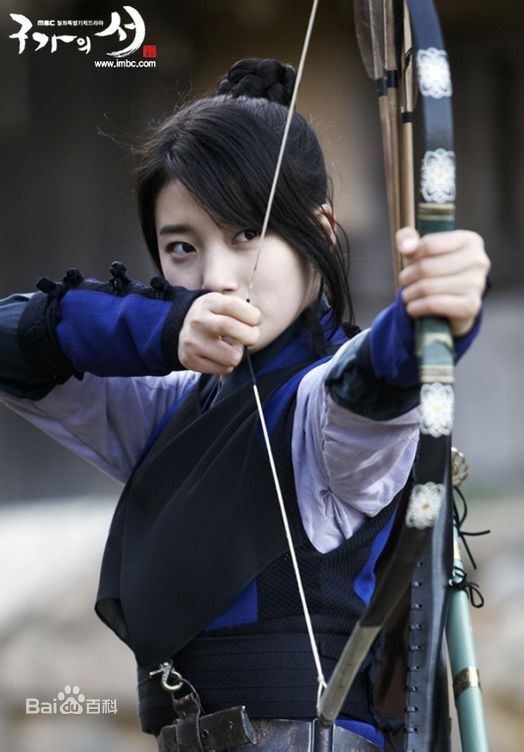 裴秀智((韩)、Suzy Bae(英)、Bae Sue Ji(罗马)、スジ(日))在谭汝蔚《九家之书》中的