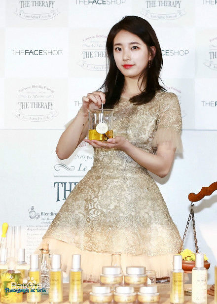 裴秀智((韩)、Suzy Bae(英)、Bae Sue Ji(罗马)、スジ(日))THE FACE SHOP活动素颜照相册