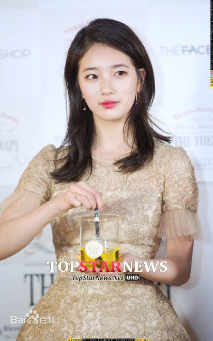 裴秀智((韩)、Suzy Bae(英)、Bae Sue Ji(罗马)、スジ(日))THE FACE SHOP活动素颜照相册