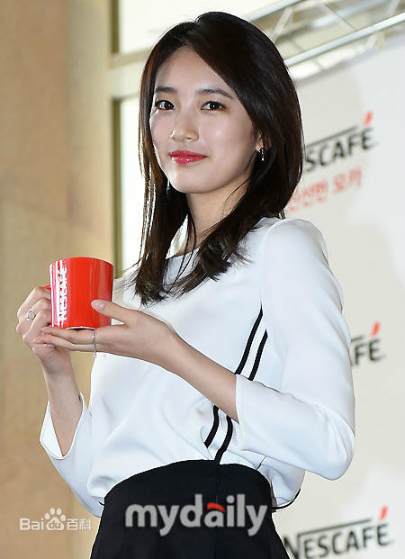 裴秀智((韩)、Suzy Bae(英)、Bae Sue Ji(罗马)、スジ(日))雀巢咖啡活动图册