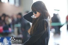 裴秀智((韩)、Suzy Bae(英)、Bae Sue Ji(罗马)、スジ(日))机场照前后照片