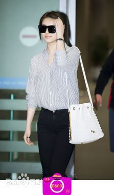 裴秀智((韩)、Suzy Bae(英)、Bae Sue Ji(罗马)、スジ(日))机场照前后照片