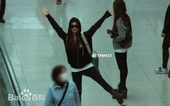 裴秀智((韩)、Suzy Bae(英)、Bae Sue Ji(罗马)、スジ(日))机场照前后照片