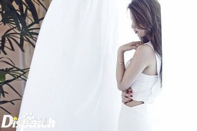 裴秀智((韩)、Suzy Bae(英)、Bae Sue Ji(罗马)、スジ(日))最新杂志画报图集