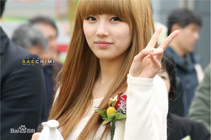 裴秀智((韩)、Suzy Bae(英)、Bae Sue Ji(罗马)、スジ(日))2011生活照相册