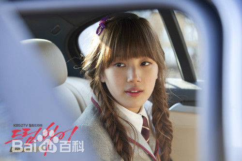 裴秀智((韩)、Suzy Bae(英)、Bae Sue Ji(罗马)、スジ(日))2011生活照相册