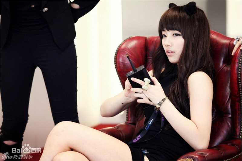 裴秀智((韩)、Suzy Bae(英)、Bae Sue Ji(罗马)、スジ(日))2011生活照相册