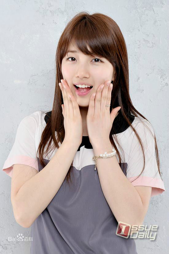 裴秀智((韩)、Suzy Bae(英)、Bae Sue Ji(罗马)、スジ(日))2012素颜照相册