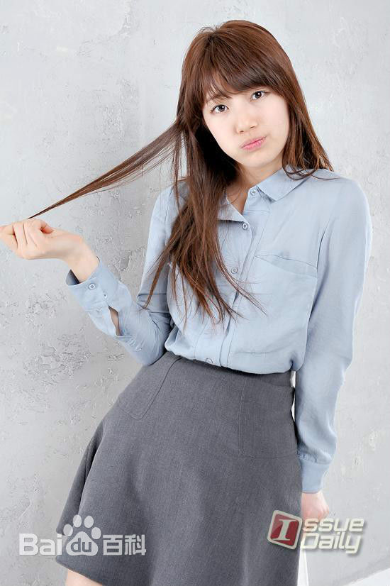 裴秀智((韩)、Suzy Bae(英)、Bae Sue Ji(罗马)、スジ(日))2012素颜照相册