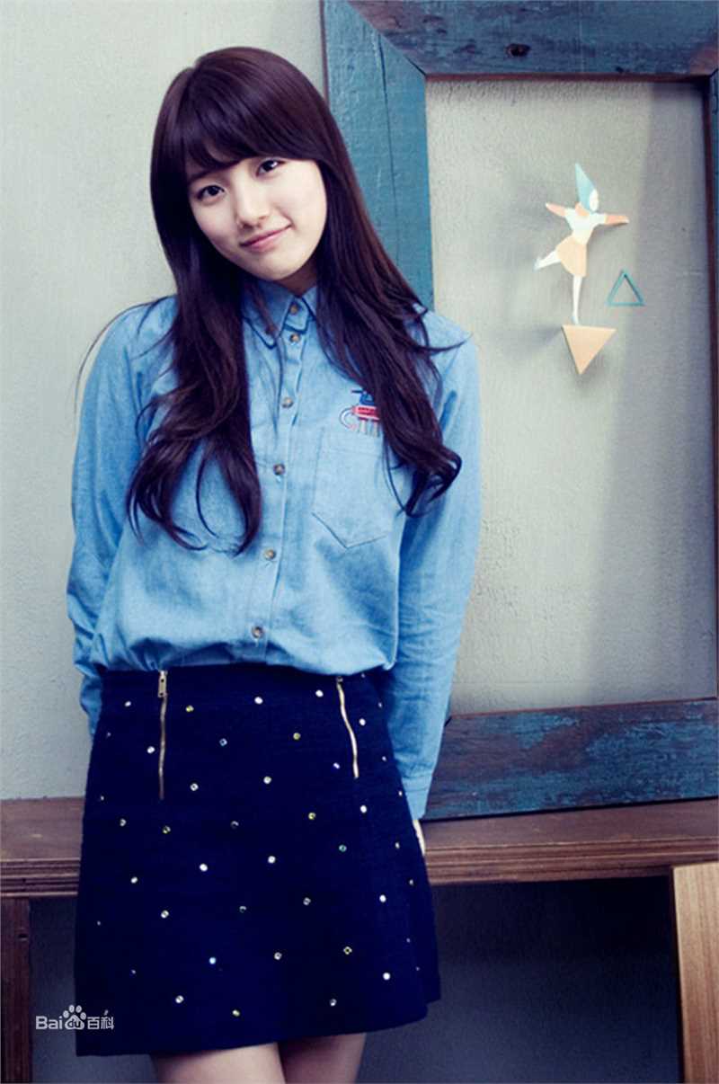 裴秀智((韩)、Suzy Bae(英)、Bae Sue Ji(罗马)、スジ(日))2012素颜照相册