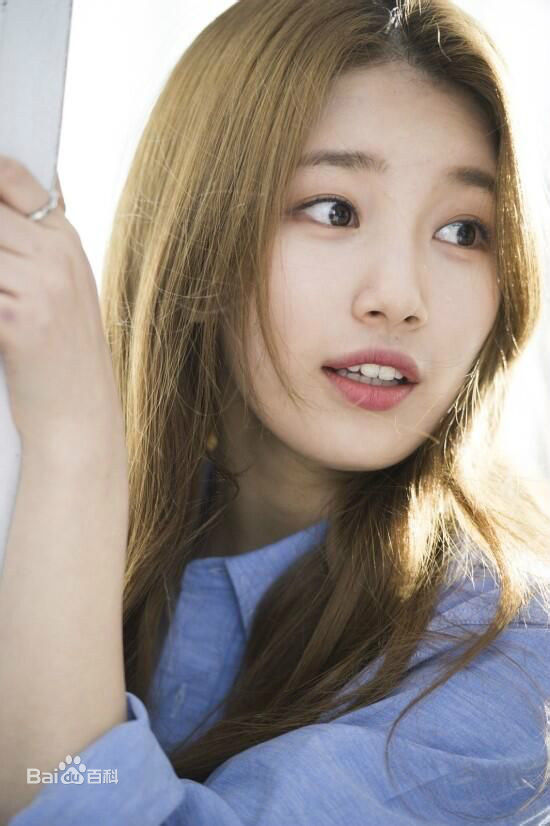 裴秀智((韩)、Suzy Bae(英)、Bae Sue Ji(罗马)、スジ(日))2014素颜照相册