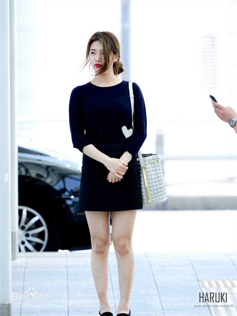 裴秀智((韩)、Suzy Bae(英)、Bae Sue Ji(罗马)、スジ(日))2014素颜照相册