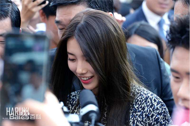 裴秀智((韩)、Suzy Bae(英)、Bae Sue Ji(罗马)、スジ(日))2014素颜照相册