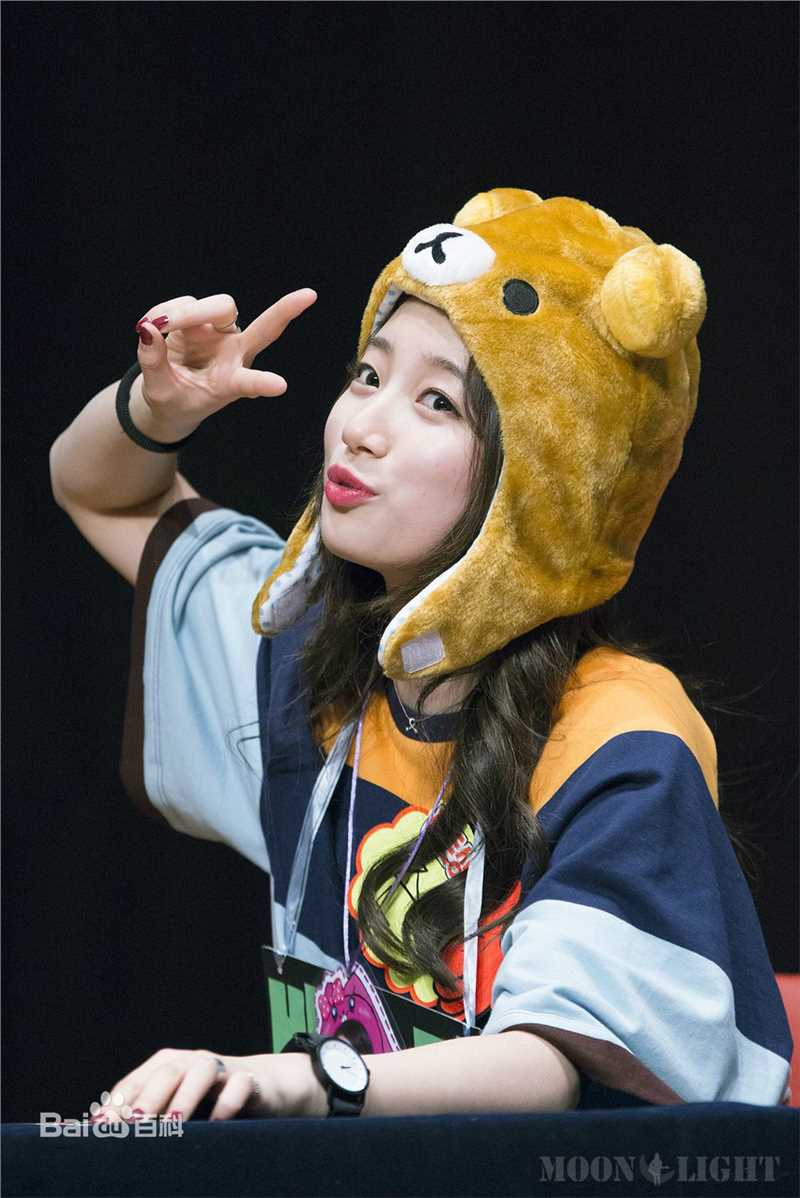 裴秀智((韩)、Suzy Bae(英)、Bae Sue Ji(罗马)、スジ(日))2015前后照片