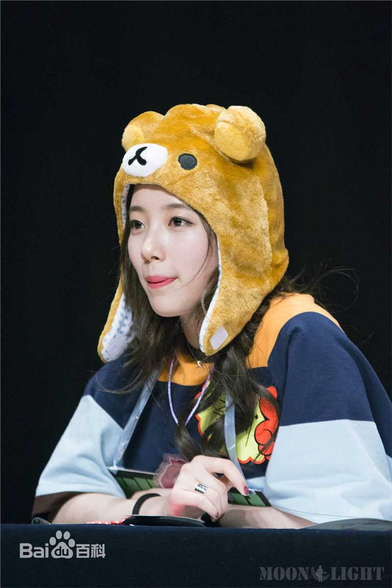 裴秀智((韩)、Suzy Bae(英)、Bae Sue Ji(罗马)、スジ(日))2015前后照片