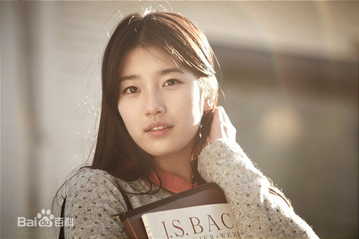 最新裴秀智((韩)、Suzy Bae(英)、Bae Sue Ji(罗马)、スジ(日))在杨瑞妍《建筑学概论》中的壁纸