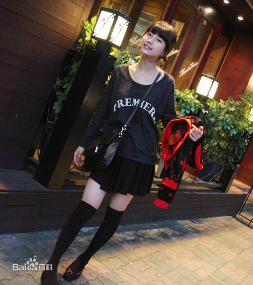 裴秀智((韩)、Suzy Bae(英)、Bae Sue Ji(罗马)、スジ(日))学生时期性感图片图集