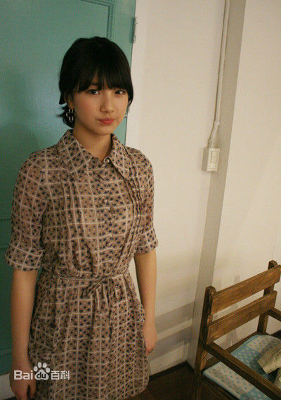 裴秀智((韩)、Suzy Bae(英)、Bae Sue Ji(罗马)、スジ(日))学生时期性感图片图集